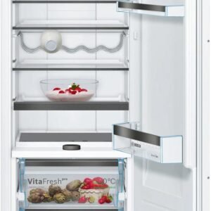 Series 8 built-in fridge 177.2 x 55.8 cm soft close flat hinge